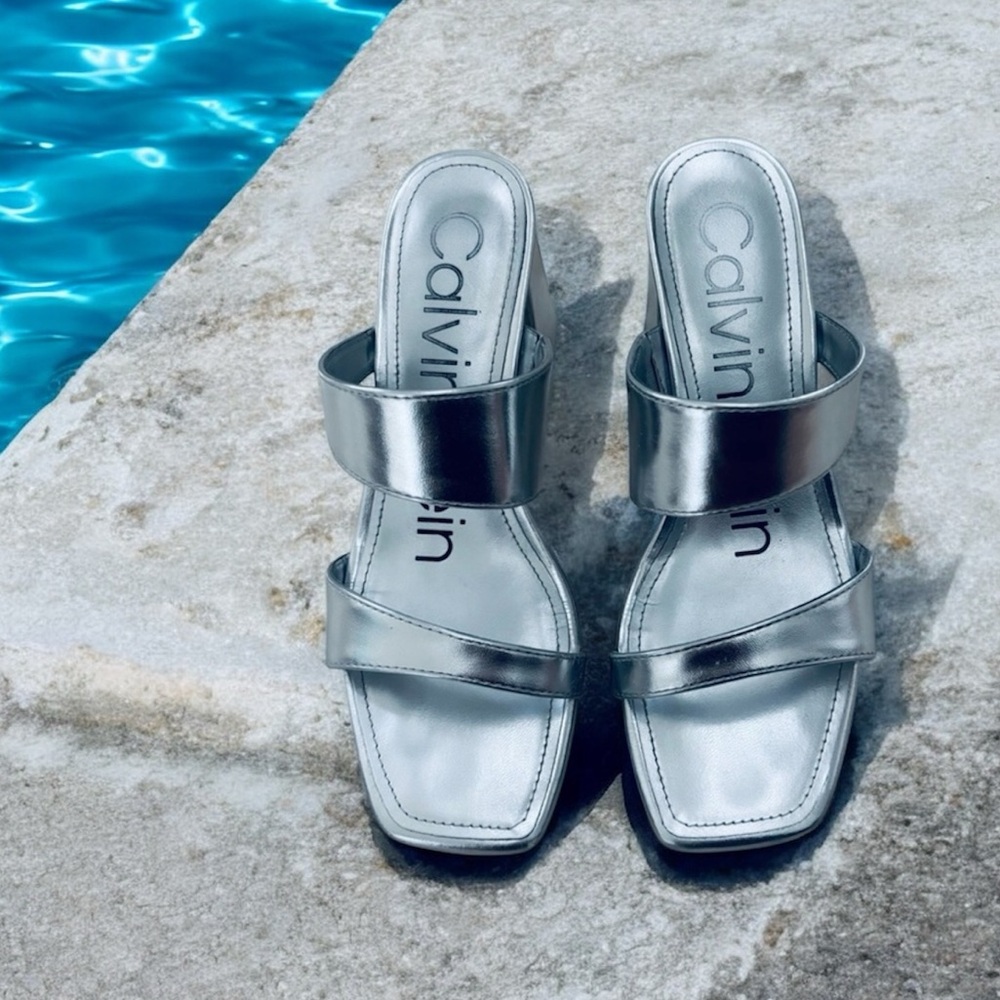 CK | Hestia Dual Strap Block Heel Sandals